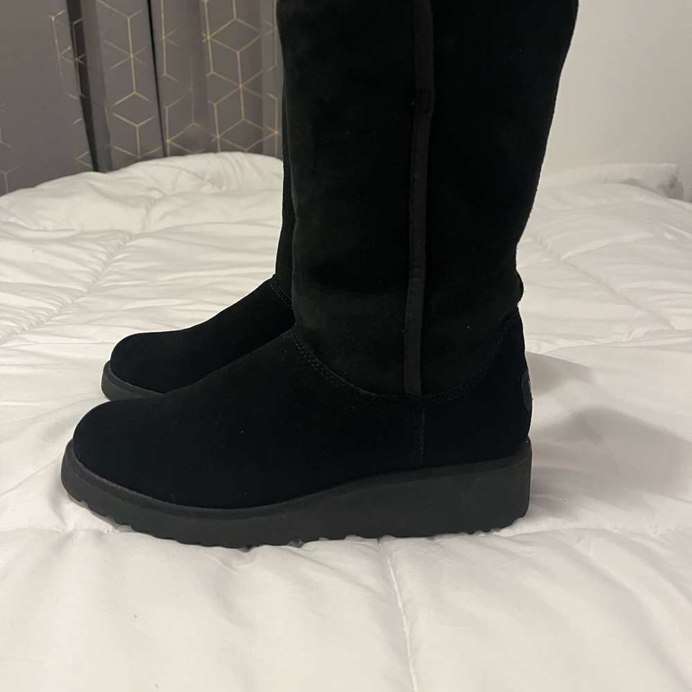 Women’s Uggs Classic Short 2 black boot